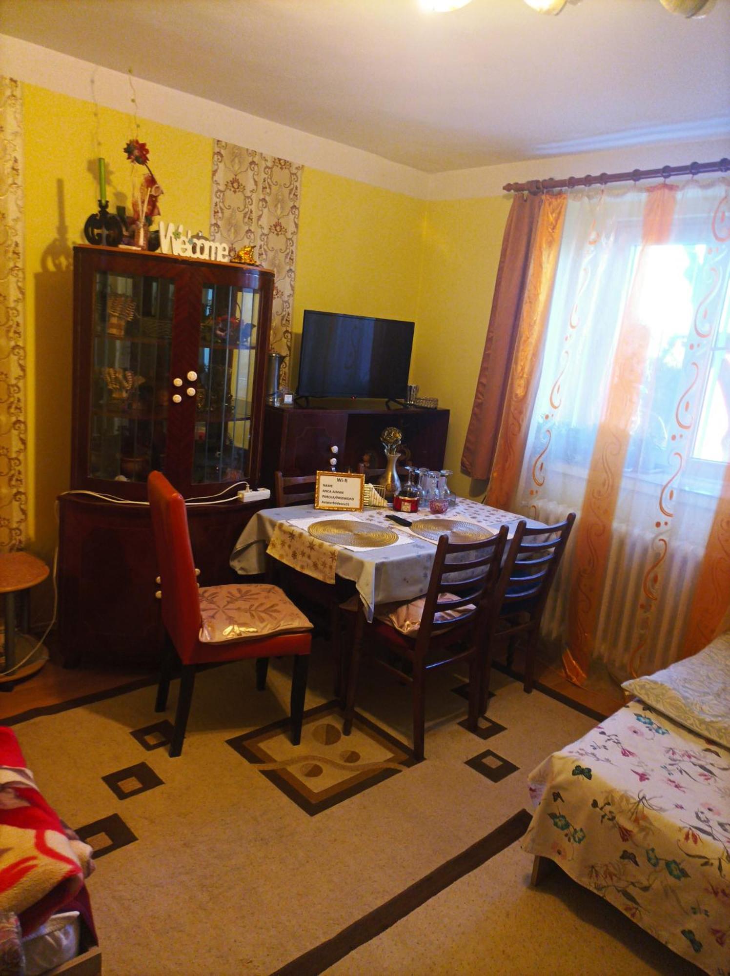 Apartament Cu Doua Camere Si Gradina Cluj-Napoca Eksteriør billede