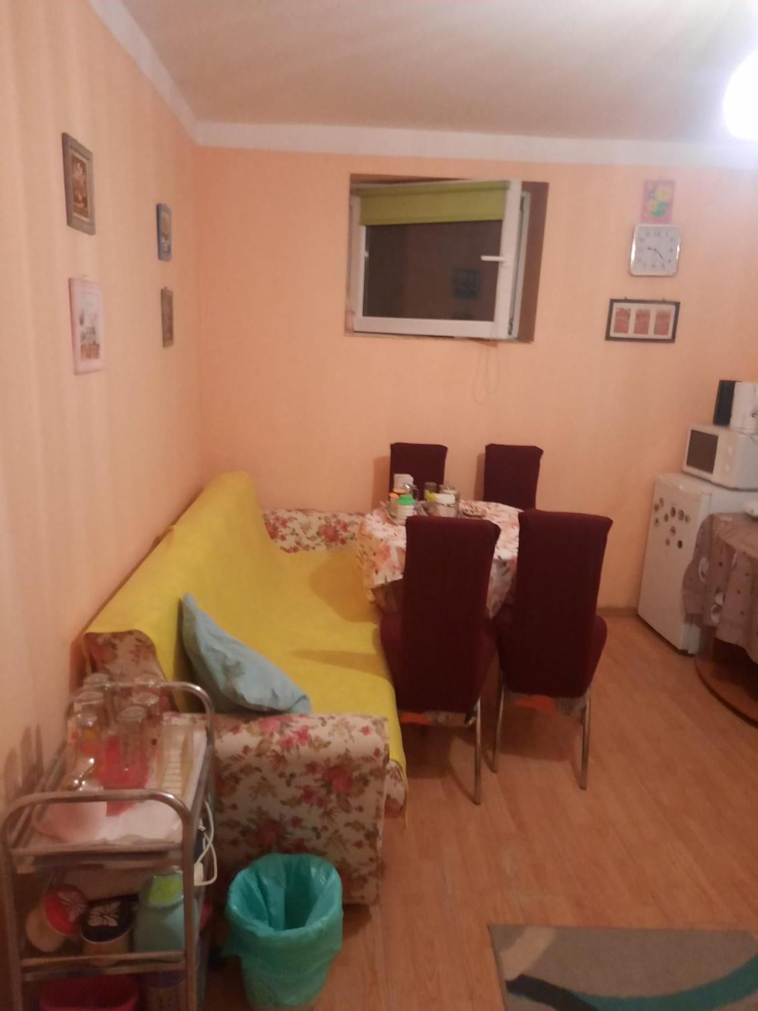 Apartament Cu Doua Camere Si Gradina Cluj-Napoca Eksteriør billede